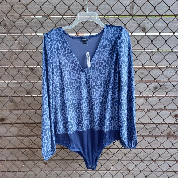 Torrid Leopard Cheetah Stretch Blue Velvet V-Neck Long Sleeve Bodysuit 2X 3X 4X - Picture 11 of 11